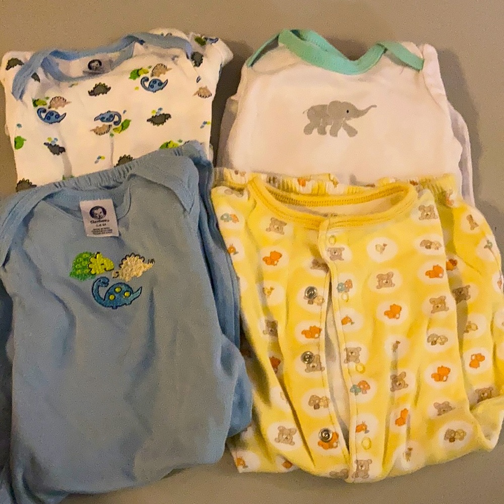 Bundle of 4 unisex baby nightgowns-BOGO